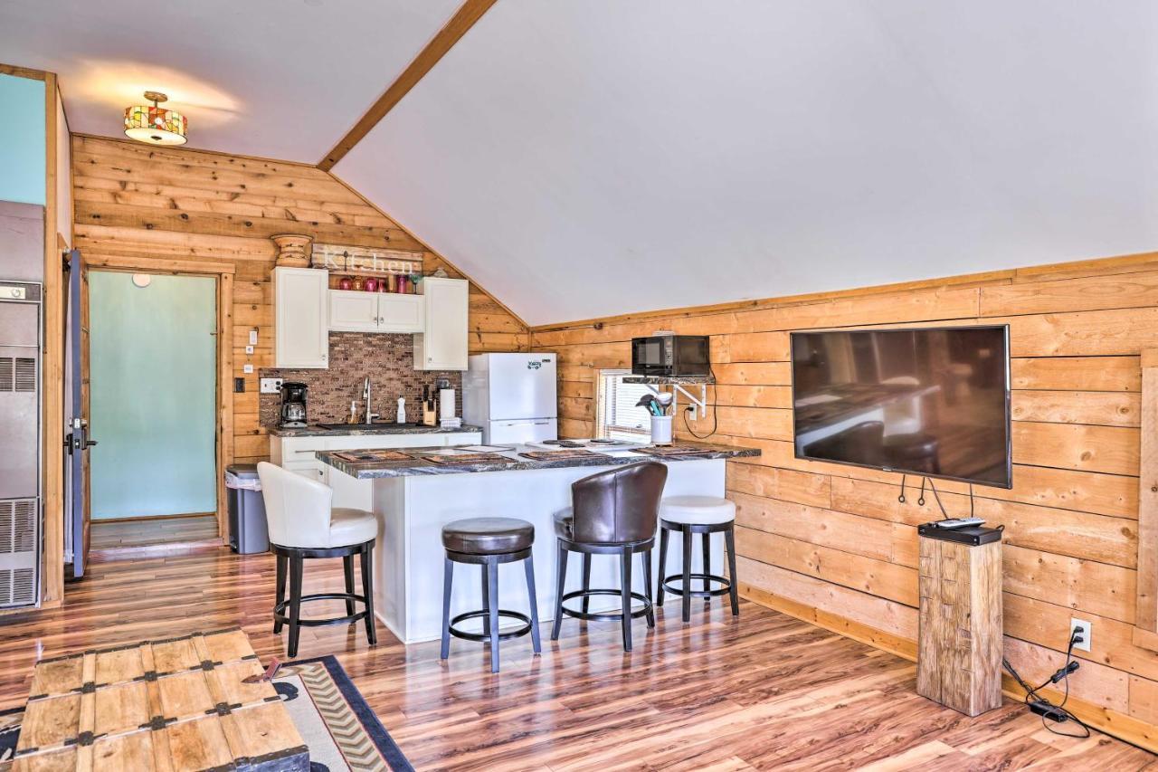 Quaint Studio With Shared Beach Walk To Suttons Bay Eksteriør billede