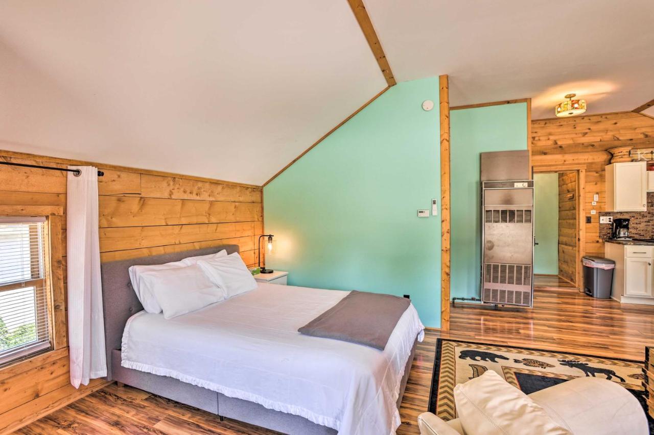 Quaint Studio With Shared Beach Walk To Suttons Bay Eksteriør billede